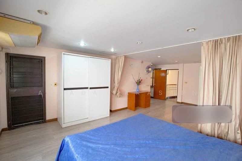 พัฒนาการ, Bangkok, Phatthanakan, Suan Luang, Bangkok, 5 Bedrooms, 300 sqm, Townhouse For Rent, by Airada Parasarn, 500230480 - DDproperty.com