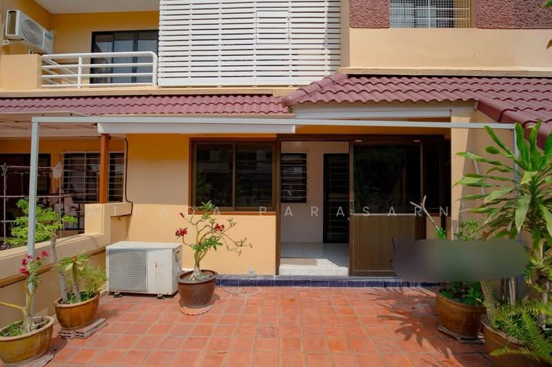 พัฒนาการ, Bangkok, Phatthanakan, Suan Luang, Bangkok, 5 Bedrooms, 300 sqm, Townhouse For Rent, by Airada Parasarn, 500230480 - DDproperty.com