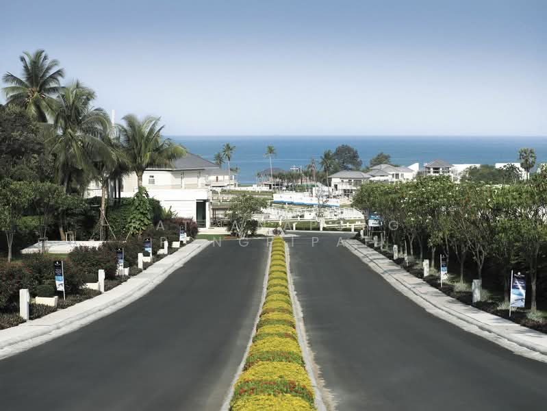 undefined, Chon Buri (Pattaya), Na Chom Thian, Sattahip, Chon Buri (Pattaya), 3 Bedrooms, 550 sqm, Villa For Sale, by Pattanapong Pongpipat, 500230482 - DDproperty.com