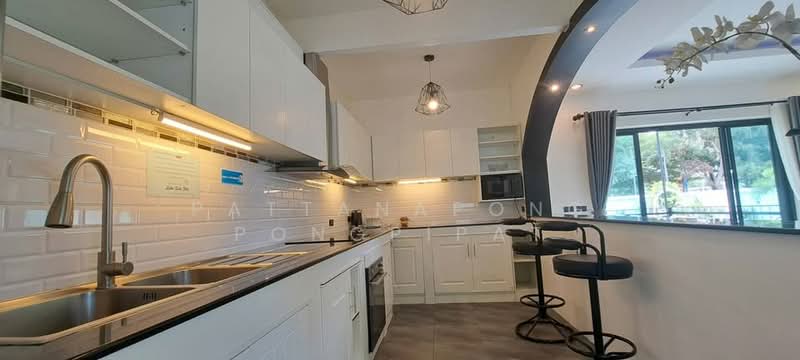 6-BR House, Chon Buri (Pattaya), Huai Yai, Bang Lamung (Pattaya), Chon Buri (Pattaya), 6 Bedrooms, 350 sqm, Single Detached House For Sale, by Pattanapong Pongpipat, 500230486 - DDproperty.com