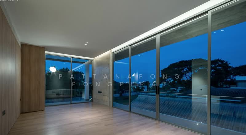 4-BR House, Bangkok, Khlong Tan Nua, Watthana, Bangkok, 4 Bedrooms, 587 sqm, Single Detached House For Sale, by Pattanapong Pongpipat, 500230507 - DDproperty.com