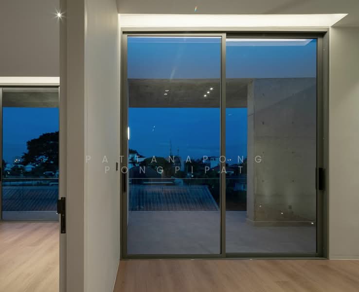 4-BR House, Bangkok, Khlong Tan Nua, Watthana, Bangkok, 4 Bedrooms, 587 sqm, Single Detached House For Sale, by Pattanapong Pongpipat, 500230507 - DDproperty.com