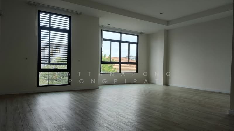 undefined, Bangkok, Chan Kasem, Chatuchak, Bangkok, 3 Bedrooms, 263 sqm, Townhouse For Sale, by Pattanapong Pongpipat, 500230556 - DDproperty.com