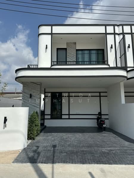 Glam Boonsampan 6, Chon Buri (Pattaya), 23 Soi Boonsampan 6, Nong Pru, Bang Lamung (Pattaya), Chon Buri (Pattaya), 3 Bedrooms, 209 sqm, Townhouse For Sale, by Sathida Limphasut (App), 500230663 - DDproperty.com