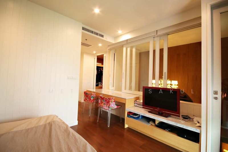 Noble Remix, Bangkok, 772 Soi Sukhumvit 36, Sukhumvit Road, Khong Tan, Khlong Toei, Bangkok, 3 Bedrooms, 150 sqm, Condo For Sale, by Orapa Sumetheesirisakul, 500230678 - DDproperty.com