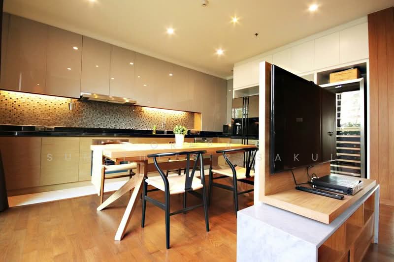 Noble Remix, Bangkok, 772 Soi Sukhumvit 36, Sukhumvit Road, Khong Tan, Khlong Toei, Bangkok, 3 Bedrooms, 150 sqm, Condo For Sale, by Orapa Sumetheesirisakul, 500230678 - DDproperty.com