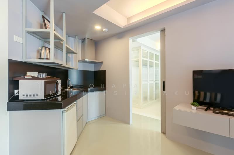 For Sale - 10-BR Townhouse, Bangkok