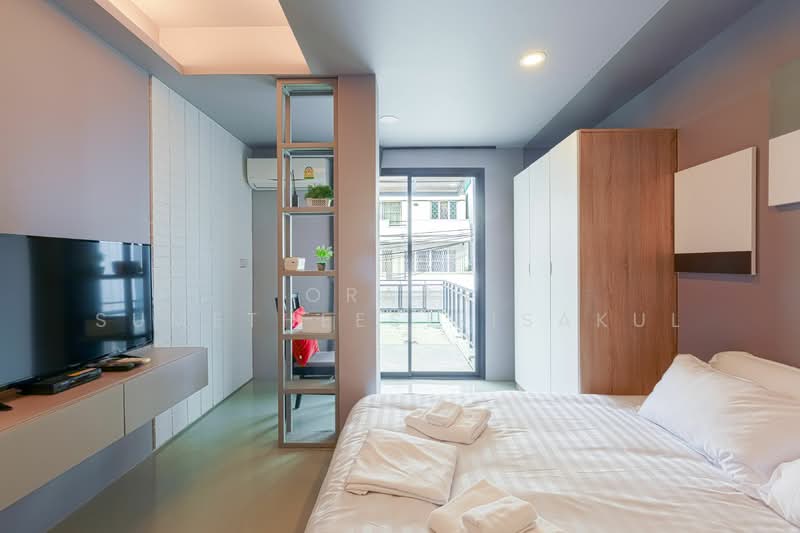 For Sale - 10-BR Townhouse, Bangkok