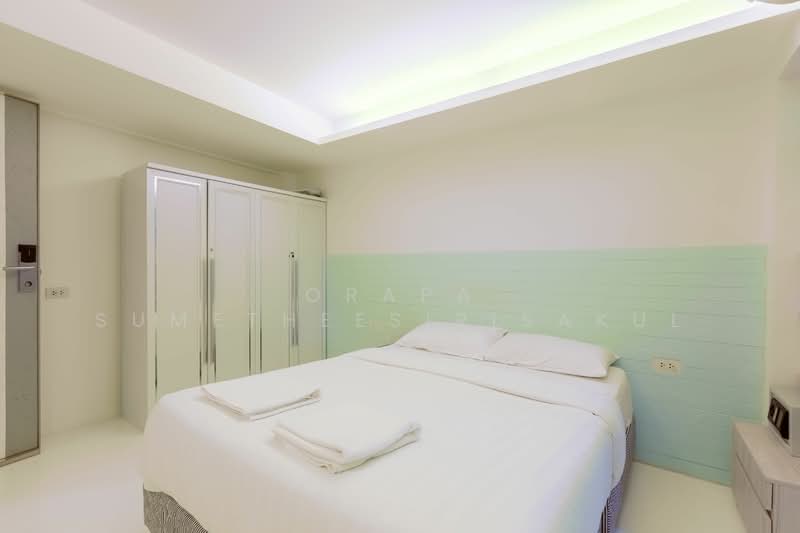 For Sale - 10-BR Townhouse, Bangkok