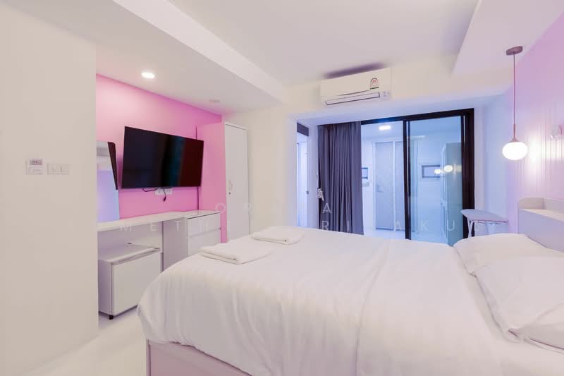 For Sale - 10-BR Townhouse, Bangkok