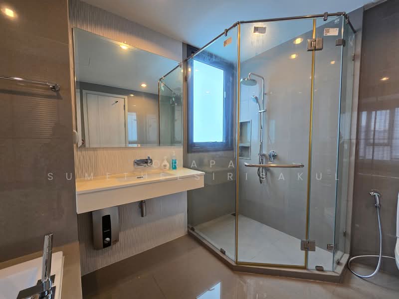 Rhythm Sukhumvit 42, Bangkok, Soi Sukhumvit 42, Sukhumvit Road, Phra Kanong, Khlong Toei, Bangkok, 2 Bedrooms, 78 sqm, Condo For Sale, by Orapa Sumetheesirisakul, 500230709 - DDproperty.com