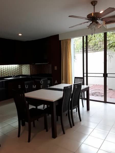 undefined, Bangkok, Chong Nonsi, Yan Nawa, Bangkok, 4 Bedrooms, 350 sqm, Townhouse For Sale, by Orapa Sumetheesirisakul, 500230729 - DDproperty.com