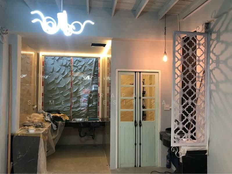 ขาย - ทาวน์เฮ้าส์ 3-ห้องนอน, กรุงเทพ