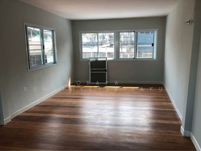 For Sale - 3-BR Townhouse, Bangkok