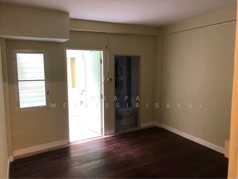 For Sale - 3-BR Townhouse, Bangkok