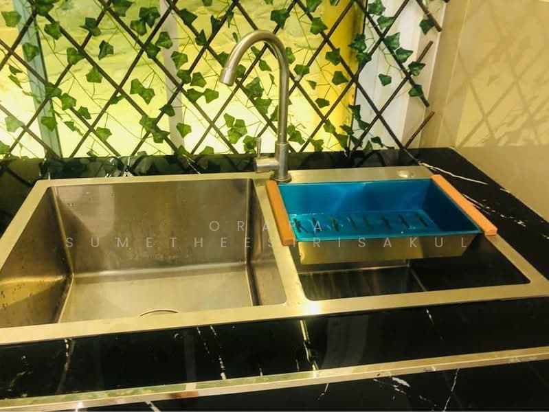 For Sale - 3-BR Townhouse, Bangkok