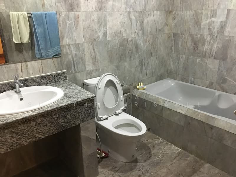 For Sale - 5-BR Townhouse, Bangkok