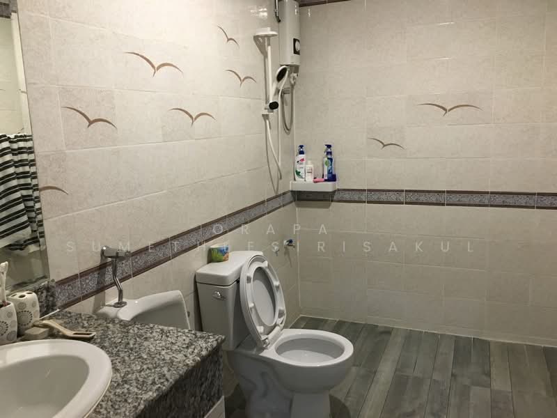 For Sale - 5-BR Townhouse, Bangkok