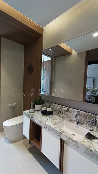 ROMM Convent, Bangkok, 42 Convent Road, Silom, Bang Rak, Bangkok, 1 Bedroom, 60 sqm, Condo For Sale, by Orapa Sumetheesirisakul, 500230855 - DDproperty.com