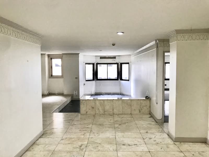 The Heritage Condominium, Bangkok, Soi Sukhumvit 8, Khlong Toei, Khlong Toei, Bangkok, 2 Bedrooms, 150 sqm, Condo For Sale, by Orapa Sumetheesirisakul, 500230877 - DDproperty.com