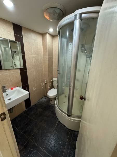 For Sale - 5-BR Townhouse, Bangkok