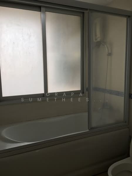 Life @ Sathorn 10, Bangkok, 48 Soi Sathorn 10, Sathorn Road, Silom, Bang Rak, Bangkok, 2 Bedrooms, 66 sqm, Condo For Sale, by Orapa Sumetheesirisakul, 500230919 - DDproperty.com