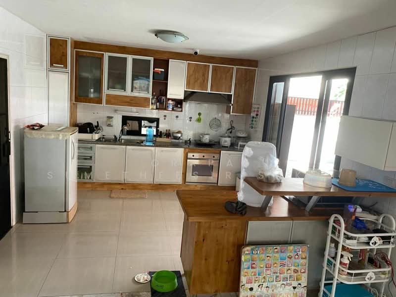 For Sale - 4-BR House, Bangkok