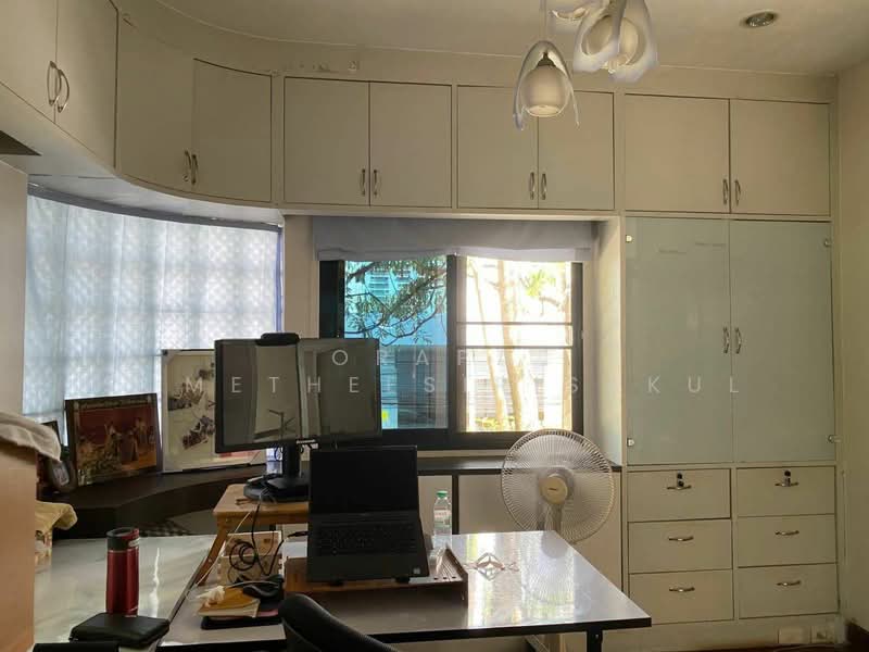 For Sale - 4-BR House, Bangkok