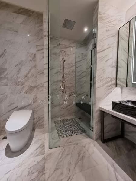 The Residences At Mandarin Oriental : เดอะ เรสซิเดนซ์ แอท แมนดาริน โอเรียนเต็ล, กรุงเทพ, 117 ถนนเจริญนคร, คลองต้นไทร, คลองสาน, กรุงเทพ, 220 ตร.ม., คอนโด ขาย, โดย Orapa Sumetheesirisakul, 500230938 - DDproperty.com