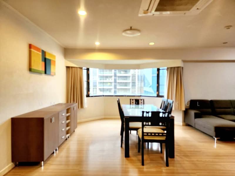 Baan Suanpetch, Bangkok, 18 Soi Sukhumvit 39, Khlong Tan Nua, Watthana, Bangkok, 2 Bedrooms, 130 sqm, Condo For Sale, by Orapa Sumetheesirisakul, 500230967 - DDproperty.com