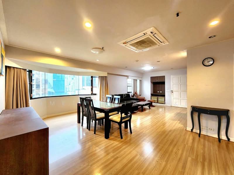 Baan Suanpetch, Bangkok, 18 Soi Sukhumvit 39, Khlong Tan Nua, Watthana, Bangkok, 2 Bedrooms, 130 sqm, Condo For Sale, by Orapa Sumetheesirisakul, 500230967 - DDproperty.com
