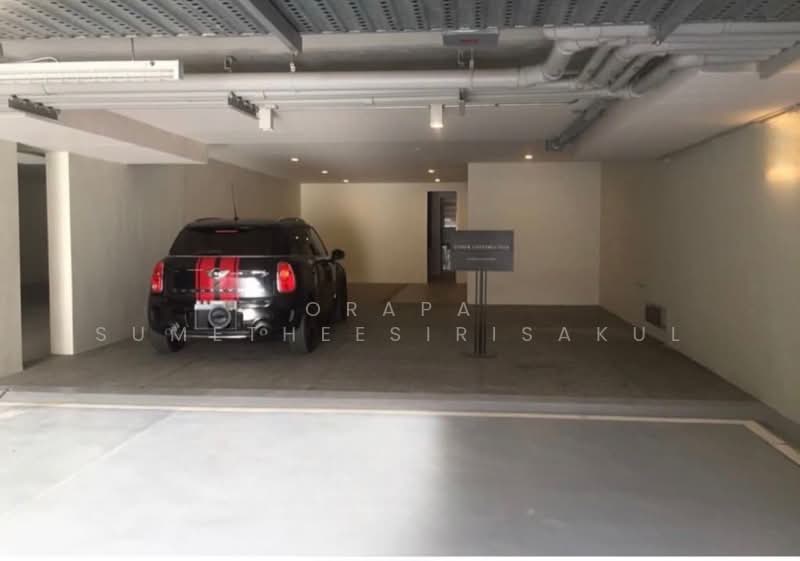 Quarter 39, Bangkok, 138  Soi Sukhumvit 39, Khlong Tan Nua, Watthana, Bangkok, 3 Bedrooms, 450 sqm, Townhouse For Sale, by Orapa Sumetheesirisakul, 500230985 - DDproperty.com