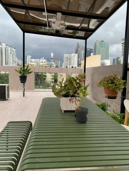 Quarter 39, Bangkok, 138  Soi Sukhumvit 39, Khlong Tan Nua, Watthana, Bangkok, 3 Bedrooms, 450 sqm, Townhouse For Sale, by Orapa Sumetheesirisakul, 500230985 - DDproperty.com