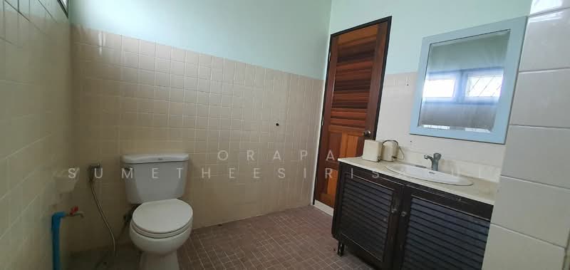 3-BR House, Bangkok, Bang Chak, Phra Khanong, Bangkok, 3 Bedrooms, 200 sqm, Single Detached House For Sale, by Orapa Sumetheesirisakul, 500231000 - DDproperty.com
