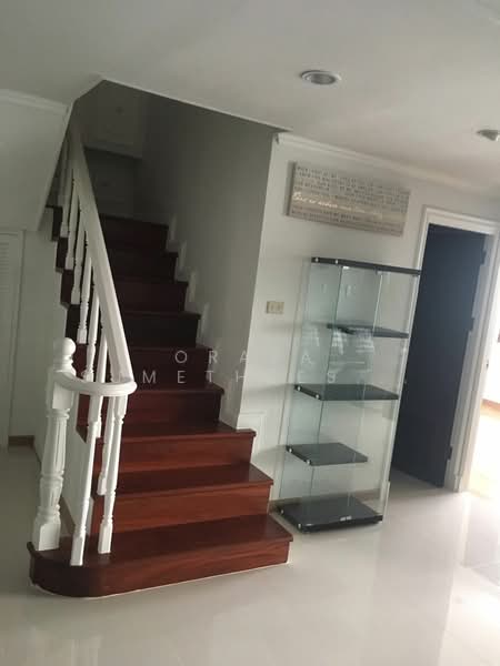 Monterey Place, Bangkok, Rama 4 Road, Khlong Toei, Khlong Toei, Bangkok, 3 Bedrooms, 130 sqm, Condo For Sale, by Orapa Sumetheesirisakul, 500231013 - DDproperty.com