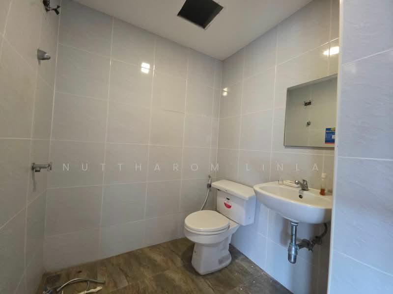 Ruamjai Heights, Bangkok, Sukhumvit, Khlongtoei Nua, Watthana, Bangkok, 3 Bedrooms, 205 sqm, Condo For Sale, by Nuttharom Linla, 500231083 - DDproperty.com