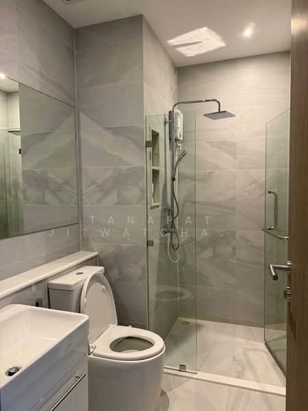 Rhythm Ekkamai Estate, Bangkok, Soi Sukhumvit 63, Khlongtoei Nua, Watthana, Bangkok, 1 Bedroom, 35 sqm, Condo For Rent, by Tanapat Jitwatcharakomol, 500231118 - DDproperty.com