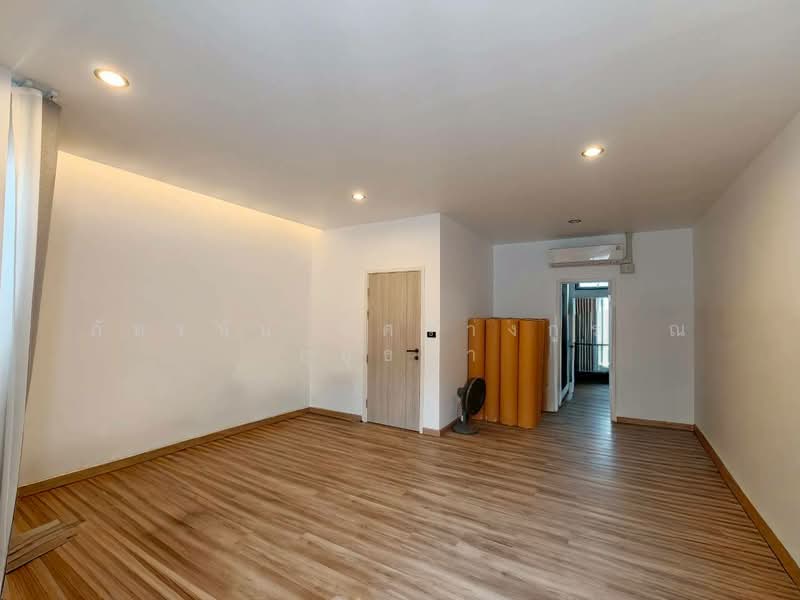 Patio Watcharapol-Ramindra, Bangkok, Watcharapol Road, Tha Rang, Bang Khen, Bangkok, 5 Bedrooms, 77 sqm, Townhouse For Sale, by ภัทรนัน อิศรางกูร ณ อยุธยา, 500231158 - DDproperty.com