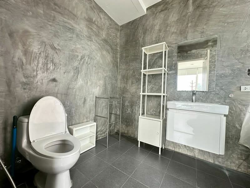 Siri Residence, Bangkok, 21 Soi Sukhumvit 24, Khong Tan, Khlong Toei, Bangkok, 2 Bedrooms, 65 sqm, Condo For Sale, by Phatcharanan Kittiananchat, 500231172 - DDproperty.com