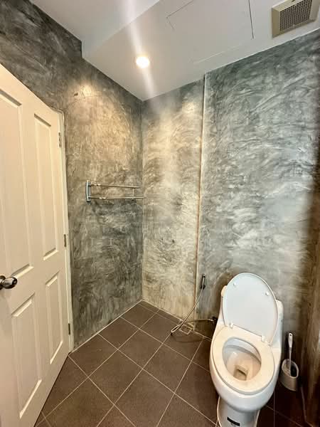 Siri Residence, Bangkok, 21 Soi Sukhumvit 24, Khong Tan, Khlong Toei, Bangkok, 2 Bedrooms, 60 sqm, Condo For Sale, by Phatcharanan Kittiananchat, 500231185 - DDproperty.com