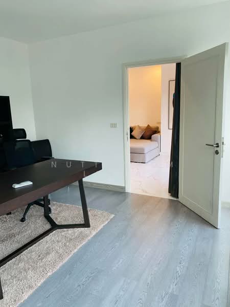 Noble Ora, Bangkok, Soi Sukhumvit 55, Sukhumvit Road, Khlong Tan Nua, Watthana, Bangkok, 2 Bedrooms, 140 sqm, Condo For Sale, by Nuttharom Linla, 500231192 - DDproperty.com