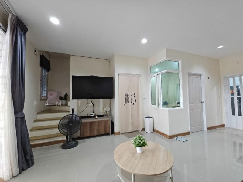 For Sale - 4-BR Townhouse, Bangkok