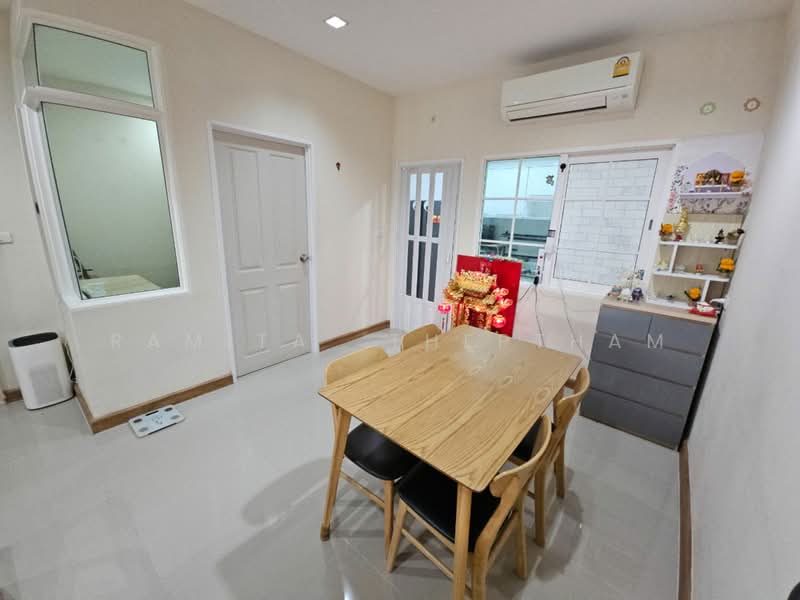 For Sale - 4-BR Townhouse, Bangkok