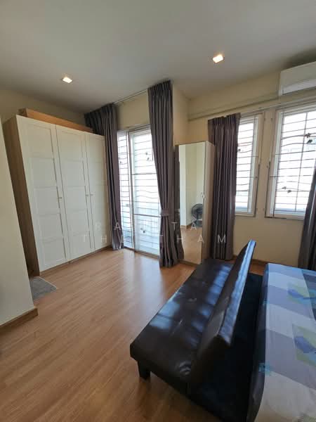 For Sale - 4-BR Townhouse, Bangkok