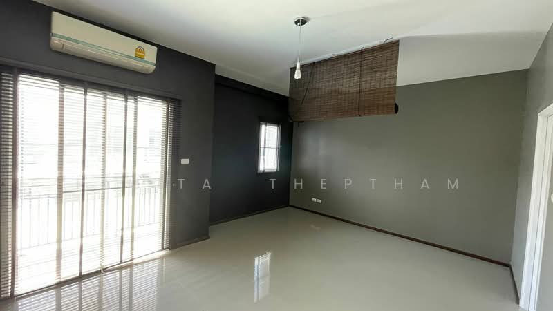 3-BR Townhouse, Bangkok, Si Khan, Don Mueang, Bangkok, 3 Bedrooms, 120 sqm, Townhouse For Sale, by Ramita  Theptham, 500231261 - DDproperty.com