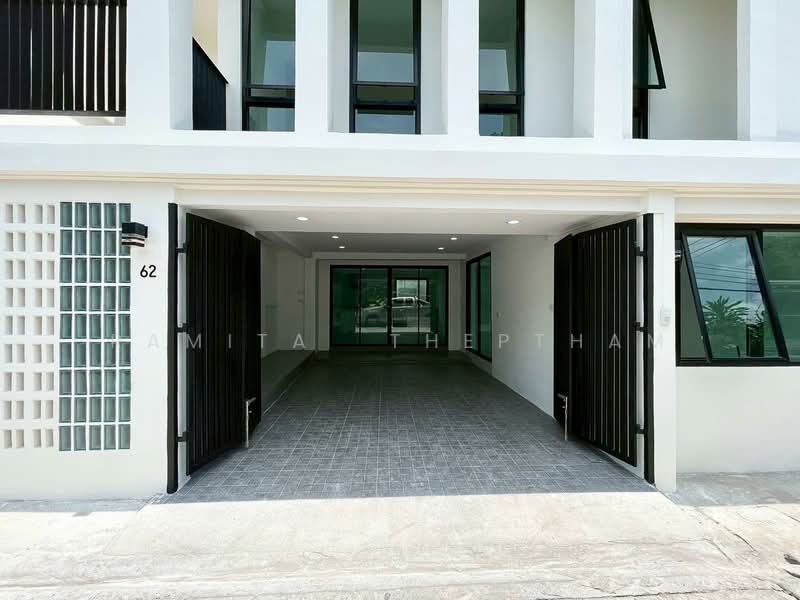 undefined, Bangkok, Anusaowari, Bang Khen, Bangkok, 3 Bedrooms, 100 sqm, Townhouse For Sale, by Ramita  Theptham, 500231269 - DDproperty.com