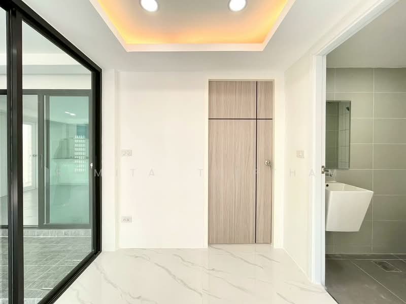 undefined, Bangkok, Anusaowari, Bang Khen, Bangkok, 3 Bedrooms, 100 sqm, Townhouse For Sale, by Ramita  Theptham, 500231269 - DDproperty.com