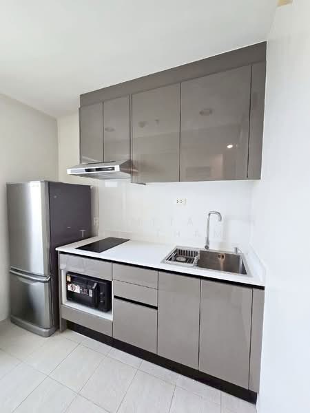 Q House Condo Sathorn, Bangkok, Thonburi Road, Khlong Ton Sai, Khlong San, Bangkok, 2 Bedrooms, 71 sqm, Condo For Rent, by Ramita  Theptham, 500231272 - DDproperty.com