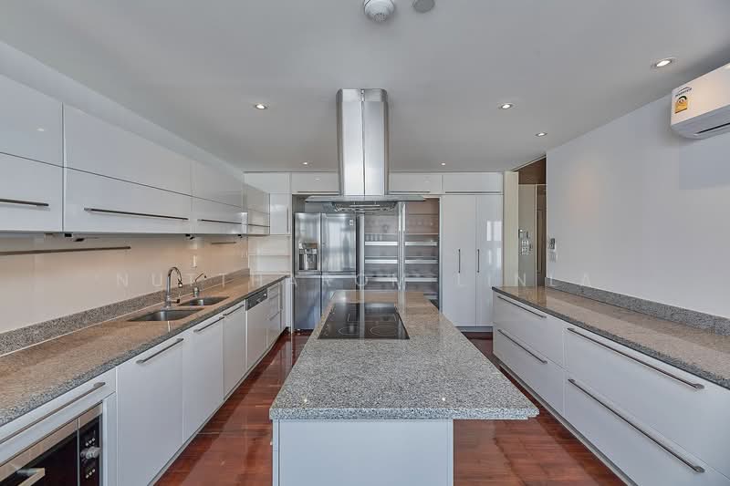 State Tower, Bangkok, 1055 Silom Road, Silom, Bang Rak, Bangkok, 2 Bedrooms, 267 sqm, Condo For Sale, by Nuttharom Linla, 500231279 - DDproperty.com