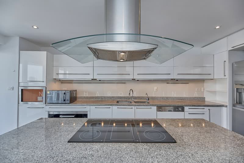 State Tower, Bangkok, 1055 Silom Road, Silom, Bang Rak, Bangkok, 2 Bedrooms, 267 sqm, Condo For Sale, by Nuttharom Linla, 500231279 - DDproperty.com